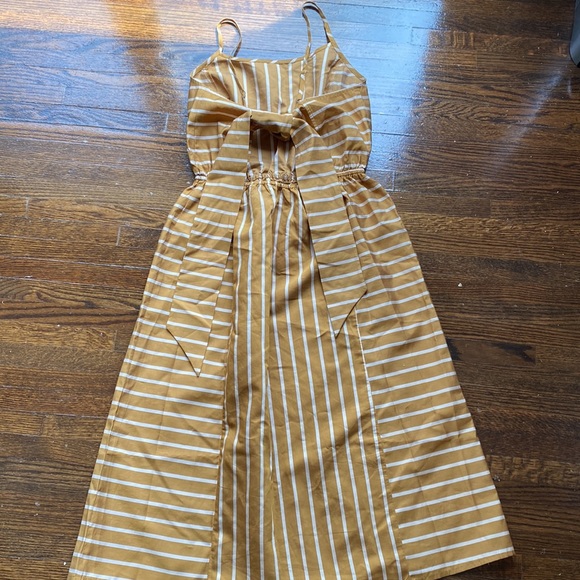 LOFT Beach Open Back Dress - Picture 7 of 12